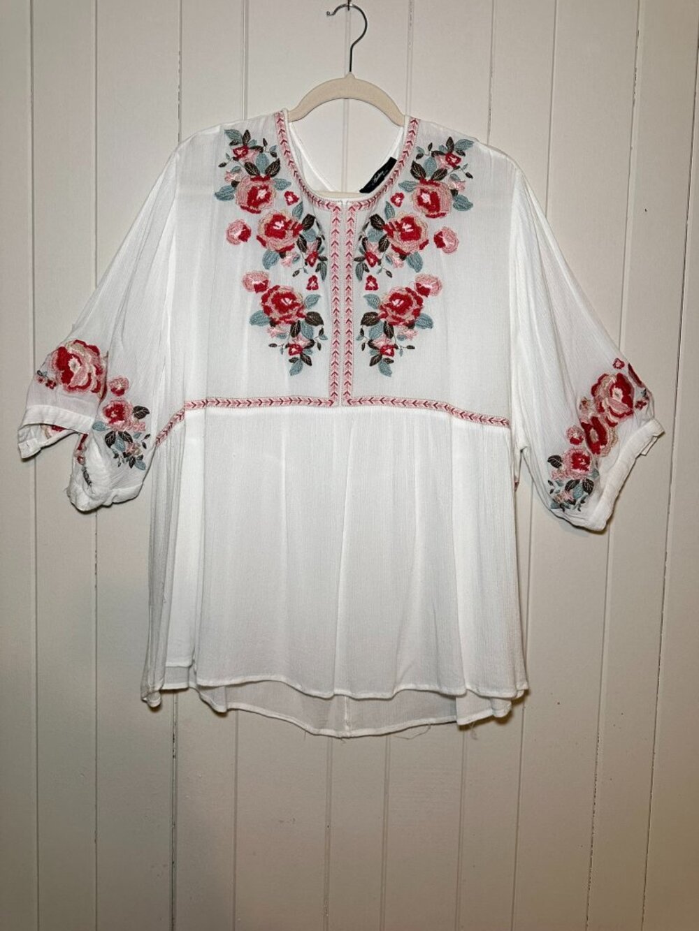Andree by Unit White Floral Embroidered Babydoll Blouse Boho Top 2X